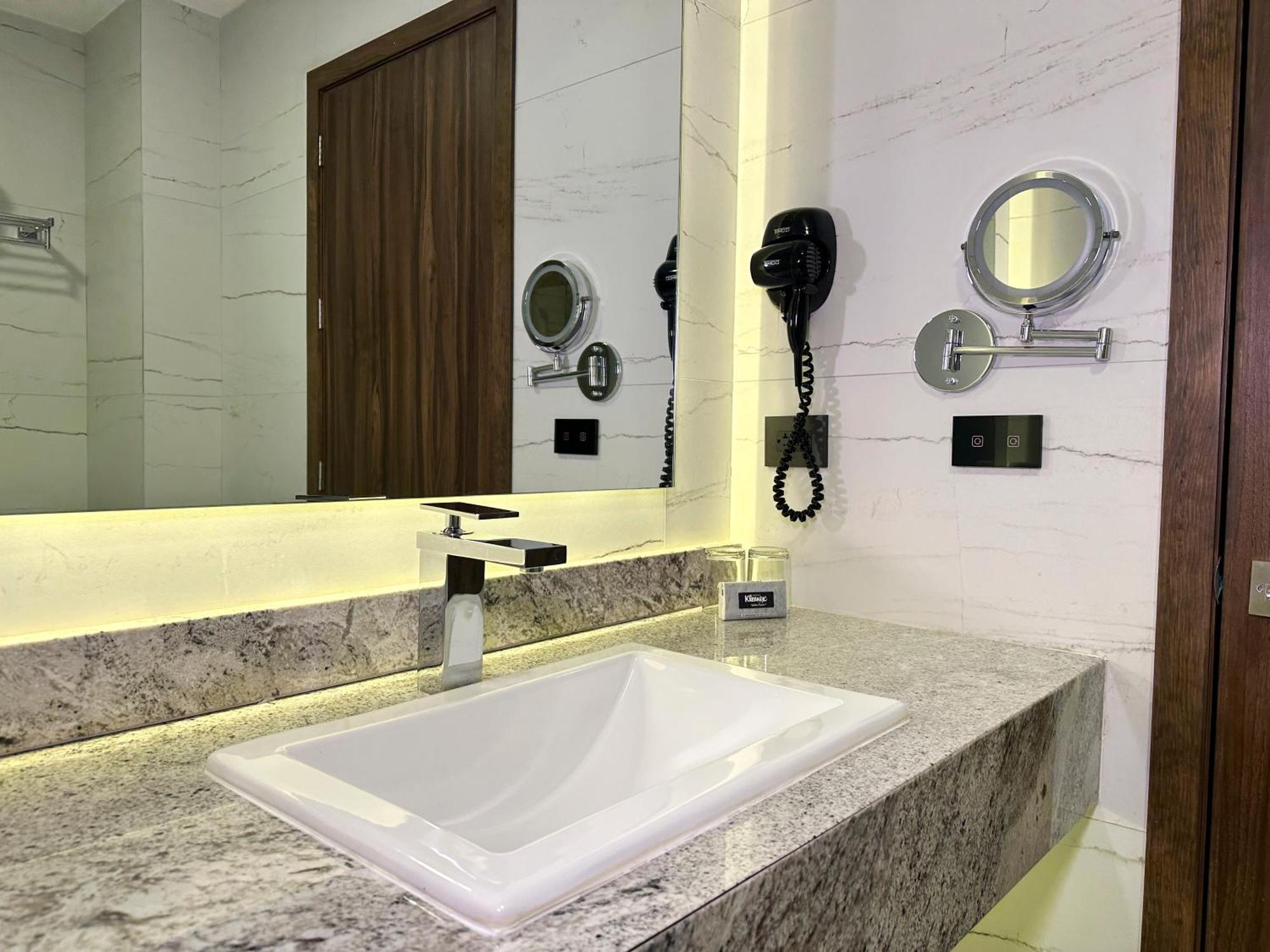 Antre Chapultepec 4*